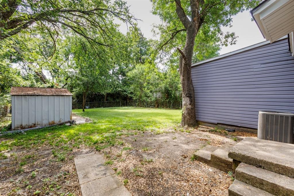 1738 Oak Hill Circle Property Photo 16
