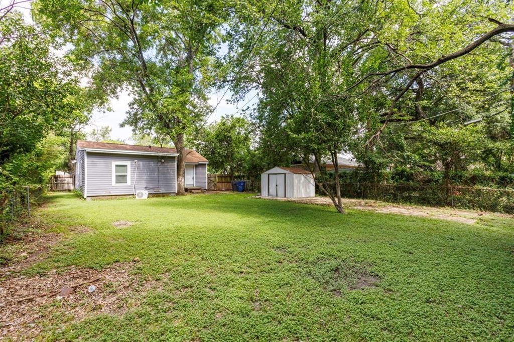 1738 Oak Hill Circle Property Photo 18