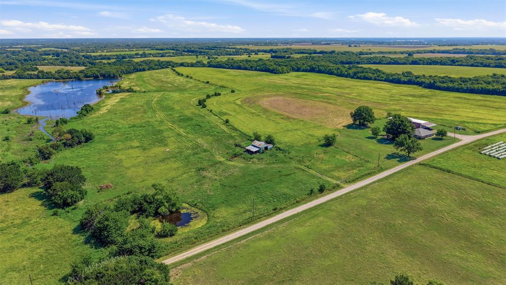 976 County Road 4070 Property Photo 8