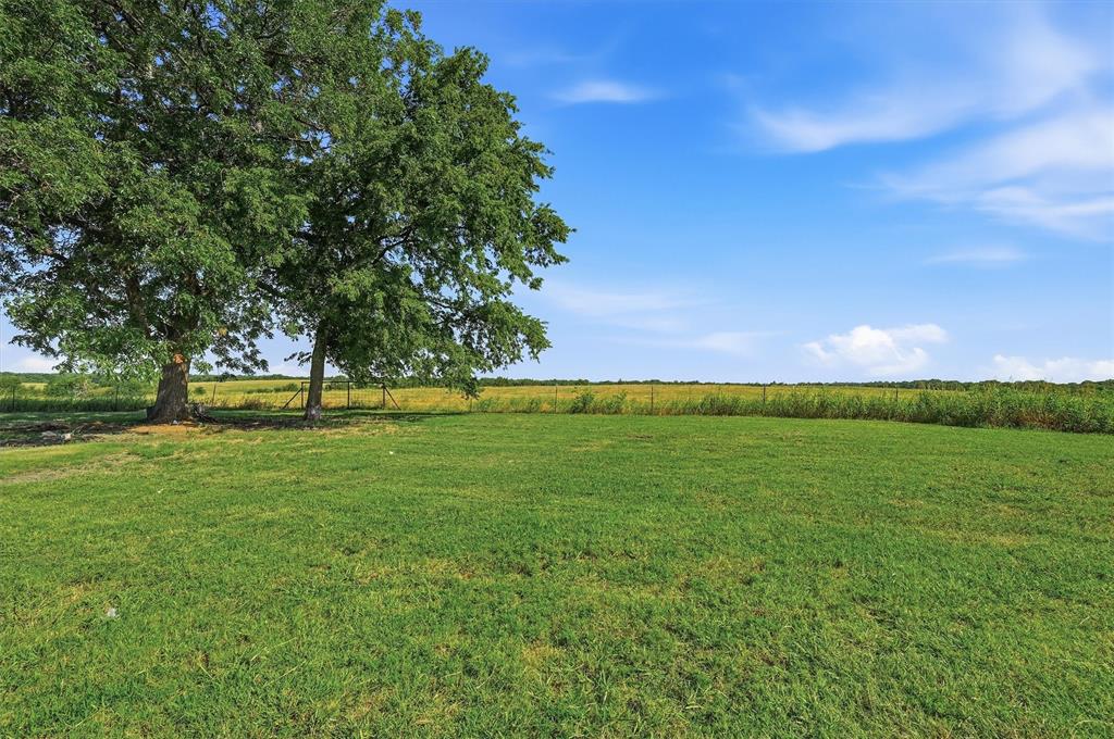 976 County Road 4070 Property Photo 10