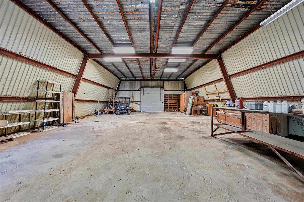976 County Road 4070 Property Photo 13