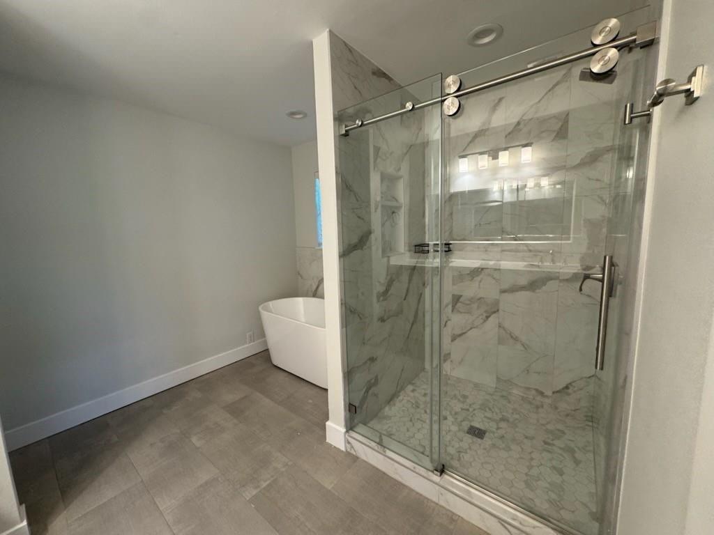 563 Lakeside Drive Property Photo 8
