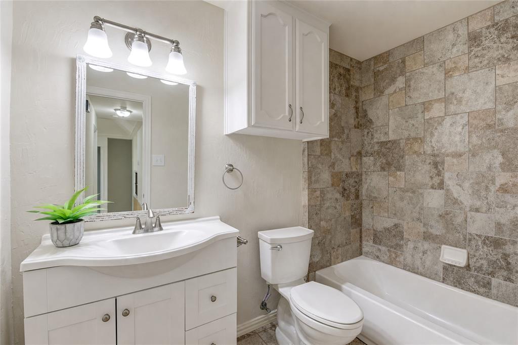 948 Tealwood Drive Property Photo 32