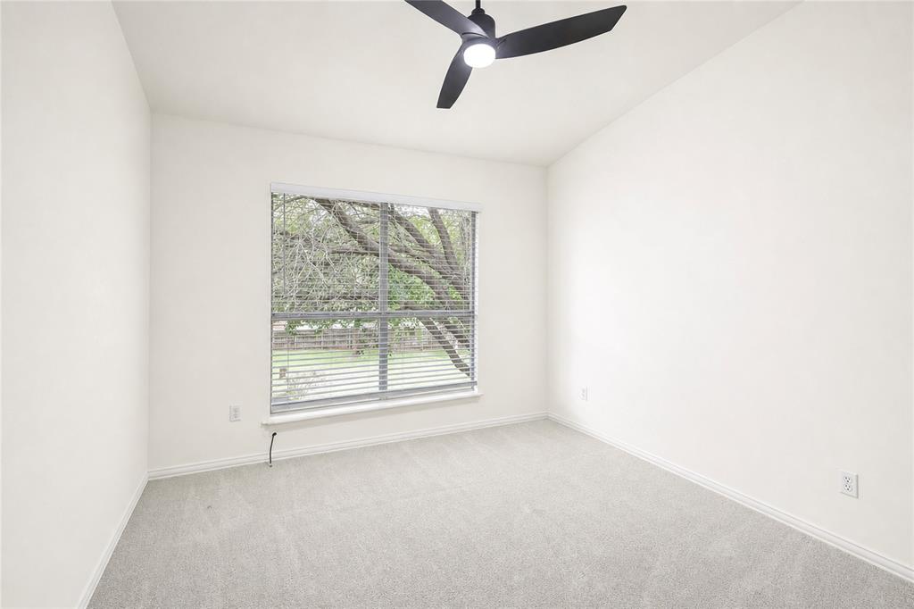 948 Tealwood Drive Property Photo 33