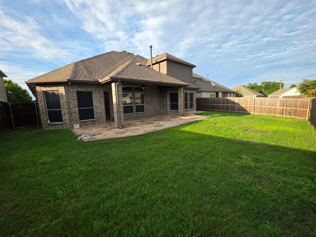 2316 Bob Sandlin Lane Property Photo 4