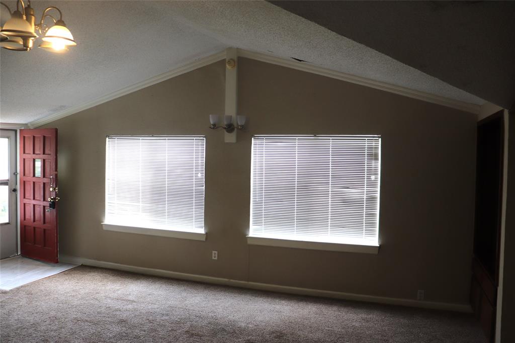 4366 E Interstate 30 Property Photo 4