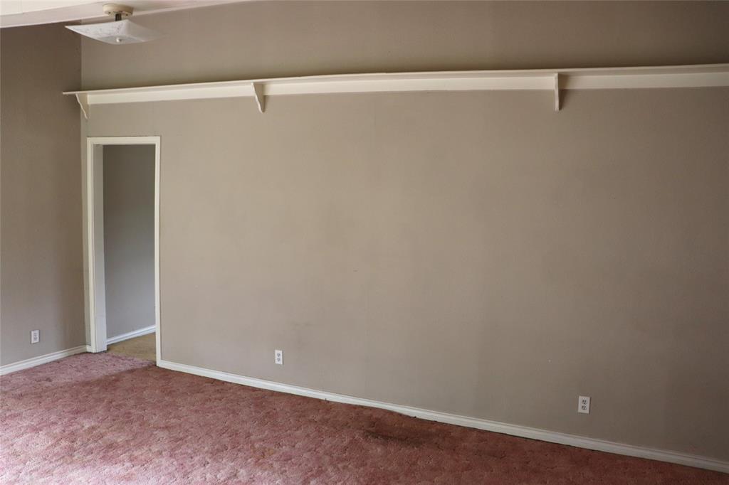 4366 E Interstate 30 Property Photo 11