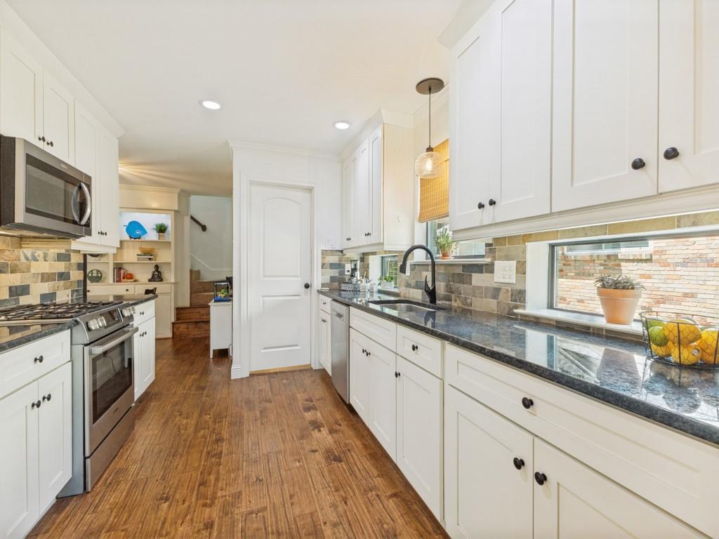 3326 Regent Drive Property Photo 8