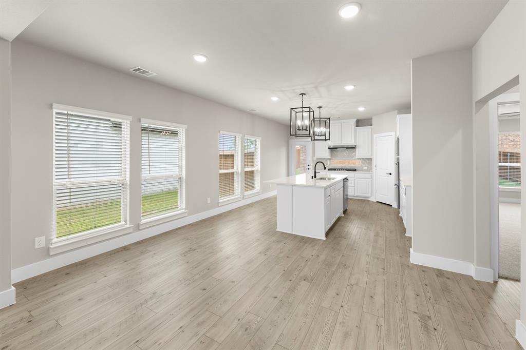 3108 Summer Rain Lane Property Photo 8