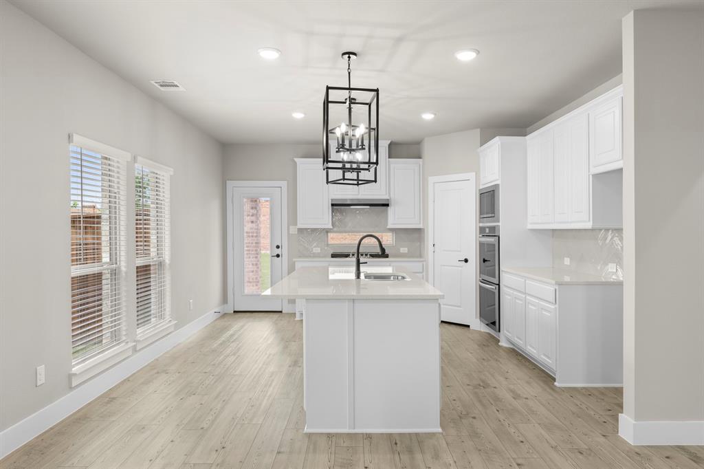 3108 Summer Rain Lane Property Photo 10