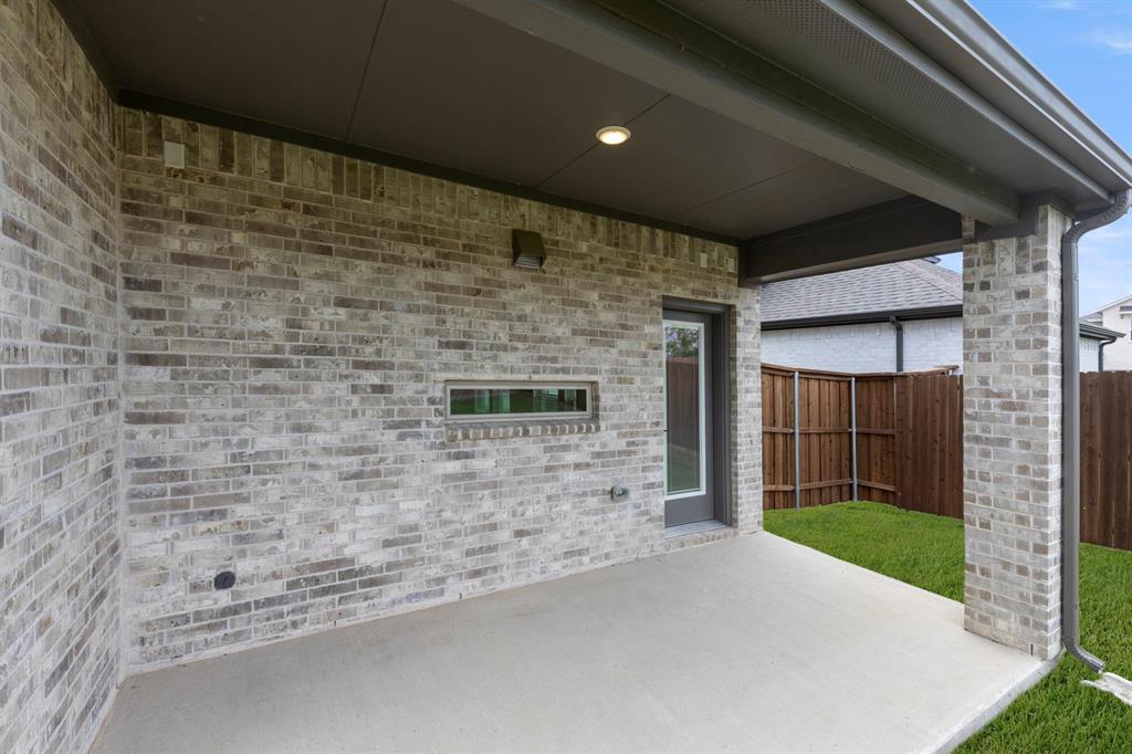 3108 Summer Rain Lane Property Photo 25