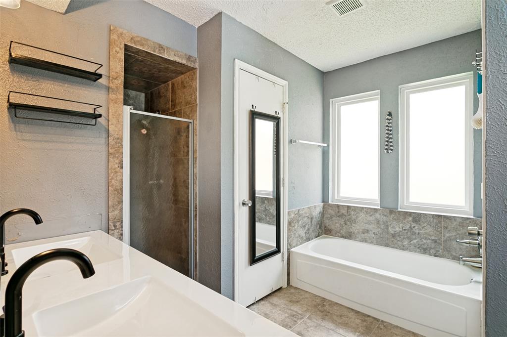 6520 Constitution Drive Property Photo 9