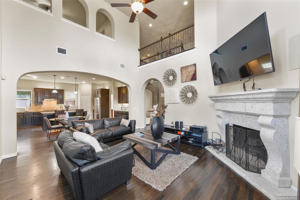 10082 Drawbridge Drive Property Photo 12