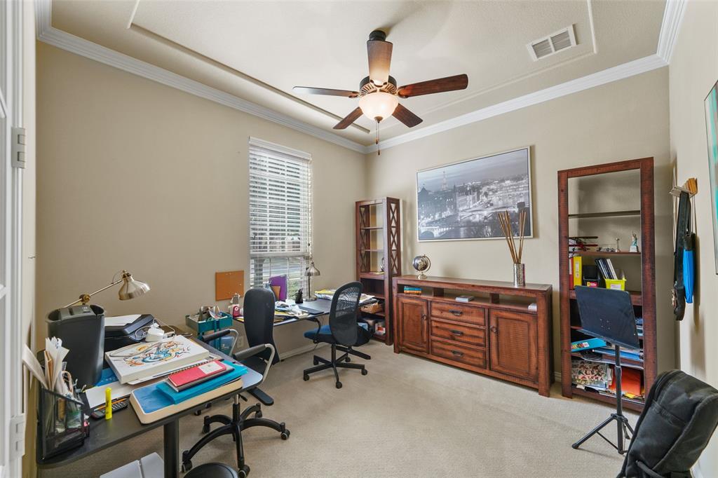 10082 Drawbridge Drive Property Photo 13