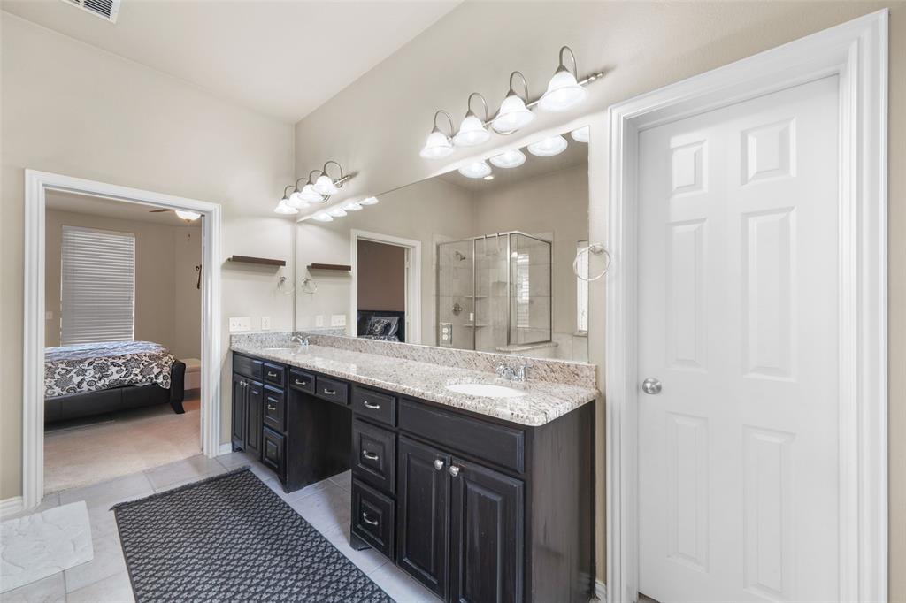 10082 Drawbridge Drive Property Photo 18