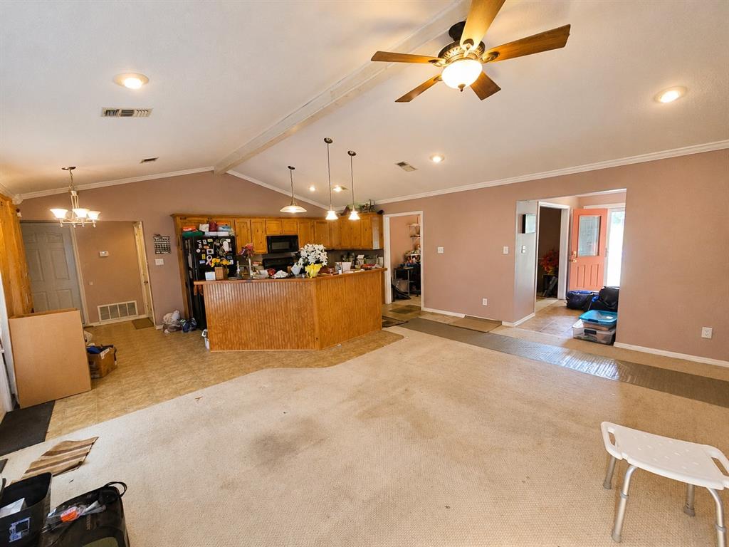 305 Bob White Street Property Photo 6