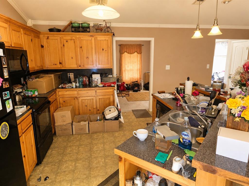 305 Bob White Street Property Photo 7