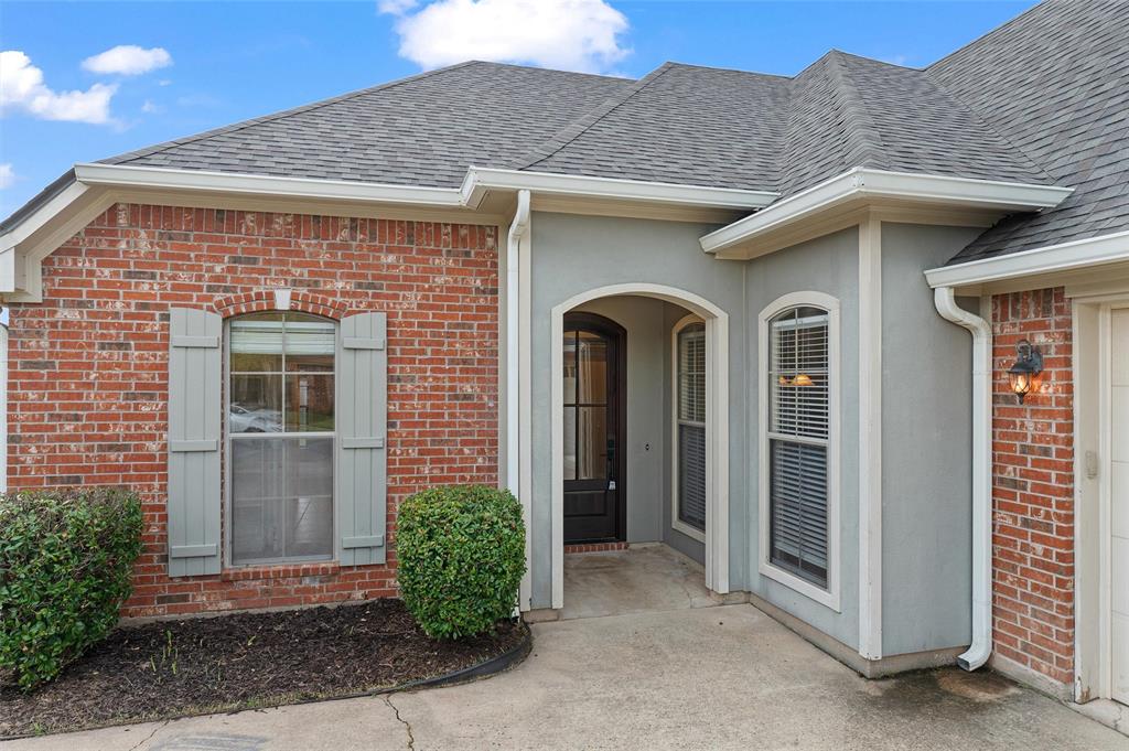 313 Chancellorsville Court Property Photo 4