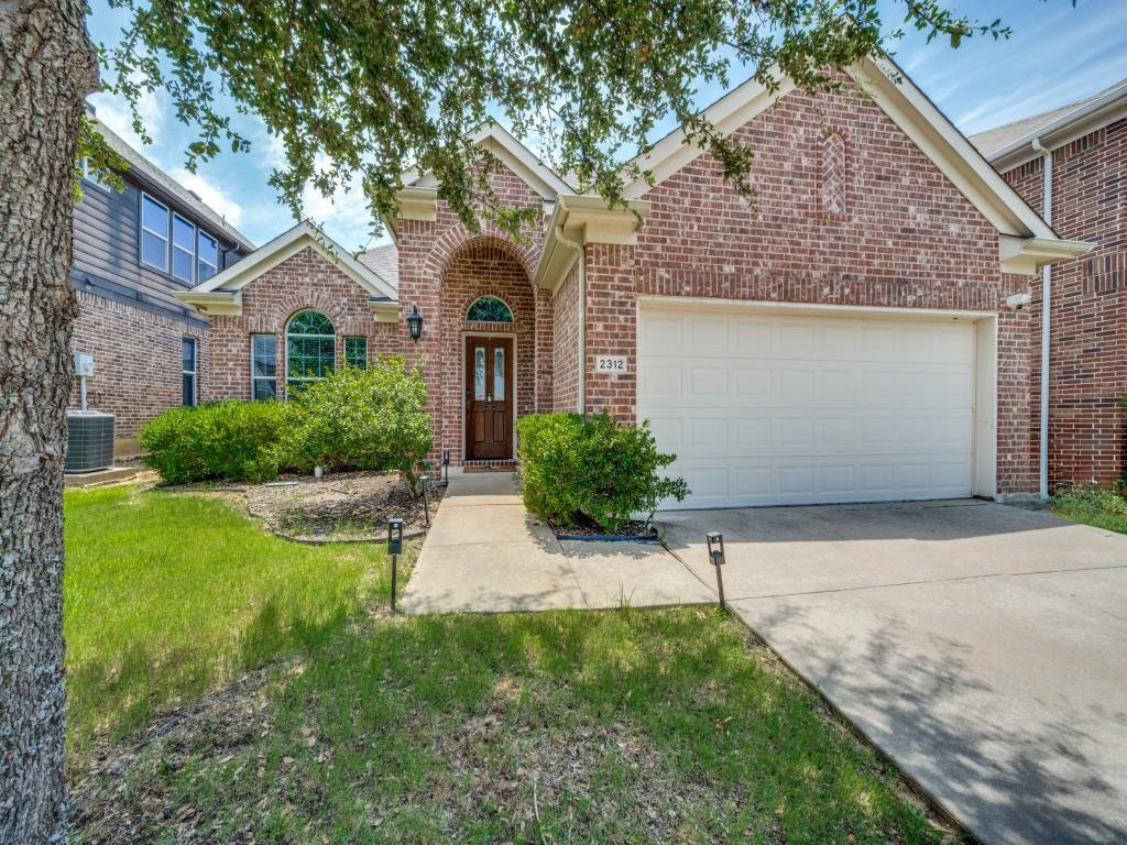 2312 Fountain Gate Drive Property Photo 3