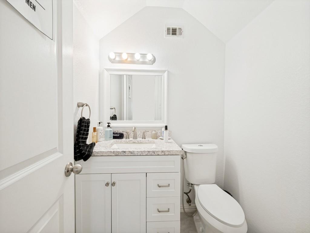 2312 Fountain Gate Drive Property Photo 16
