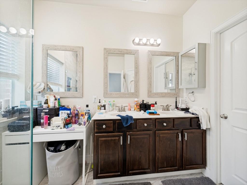2312 Fountain Gate Drive Property Photo 20