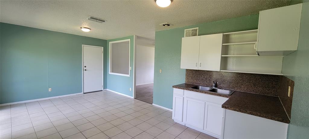 5306 Prentiss Street Property Photo 3