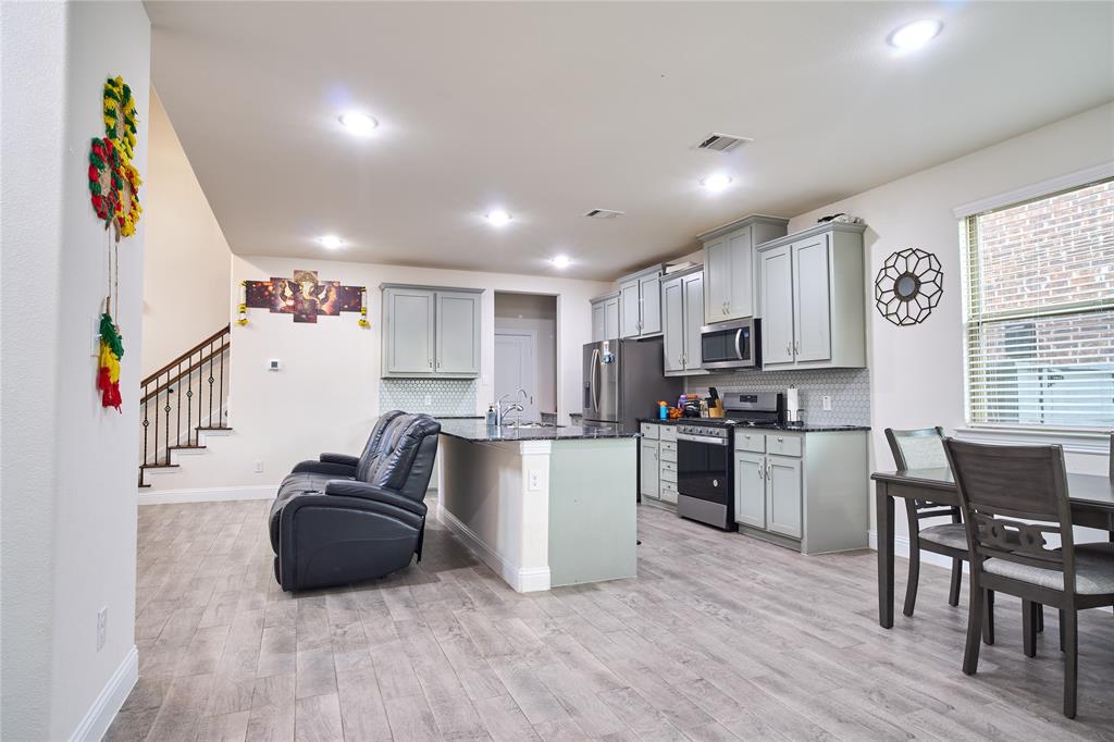 6029 Wildflower Way Property Photo 8
