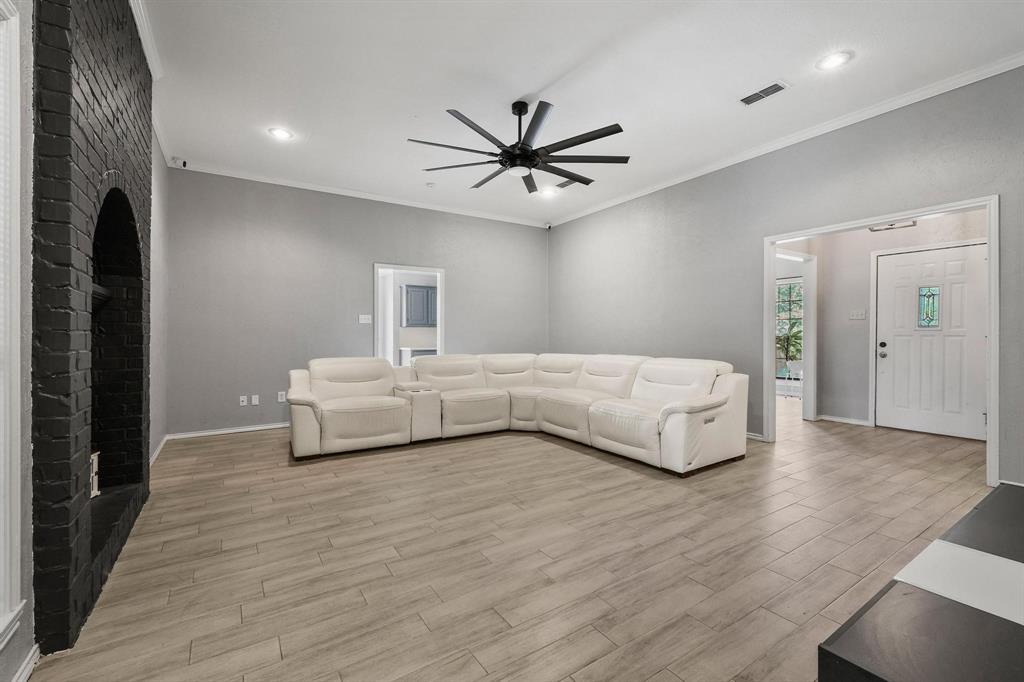 1804 Greenridge Court Property Photo 6