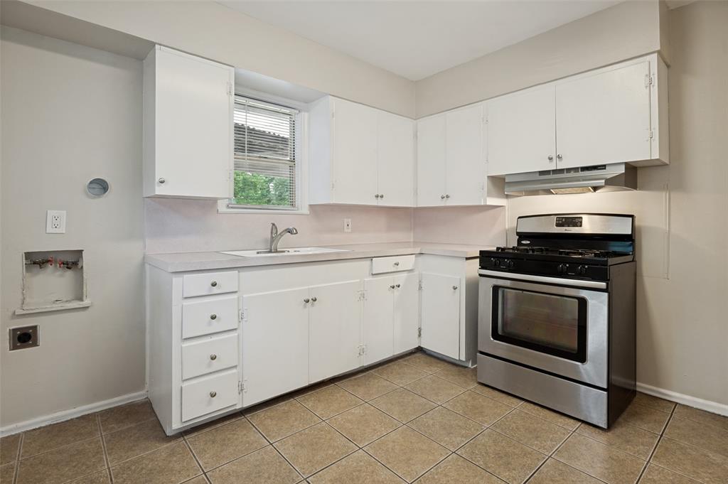 219 Harman Street Property Photo 12