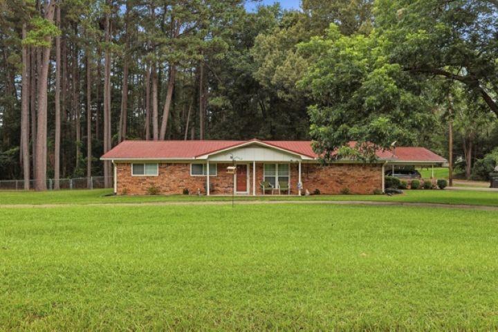 100 County Road 1123 Property Photo 1