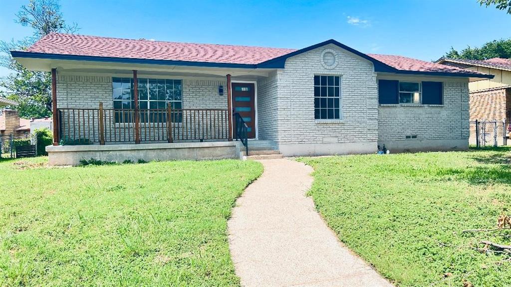 1711 Heather Glen Drive Property Photo 1