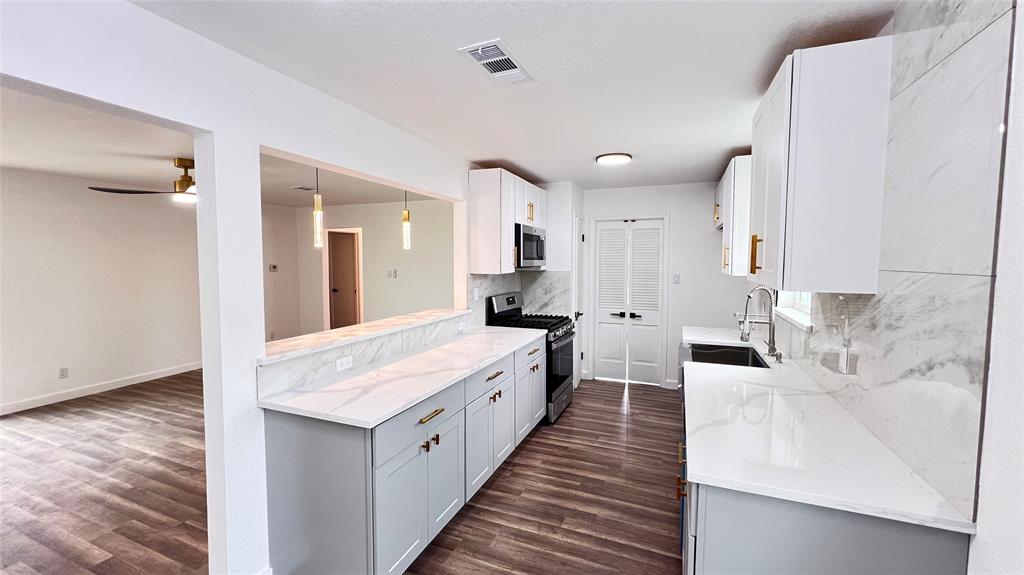 1711 Heather Glen Drive Property Photo 19