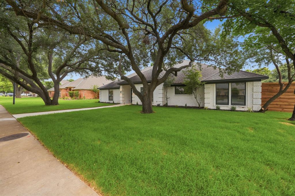 7130 Debbe Drive Property Photo 7