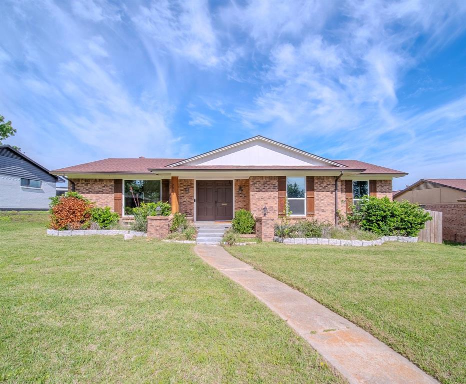 2513 Belhaven Drive Property Photo 1