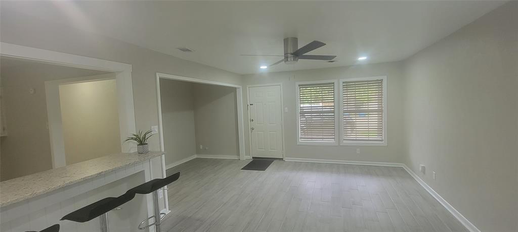 716 N Cummings Drive Property Photo 1