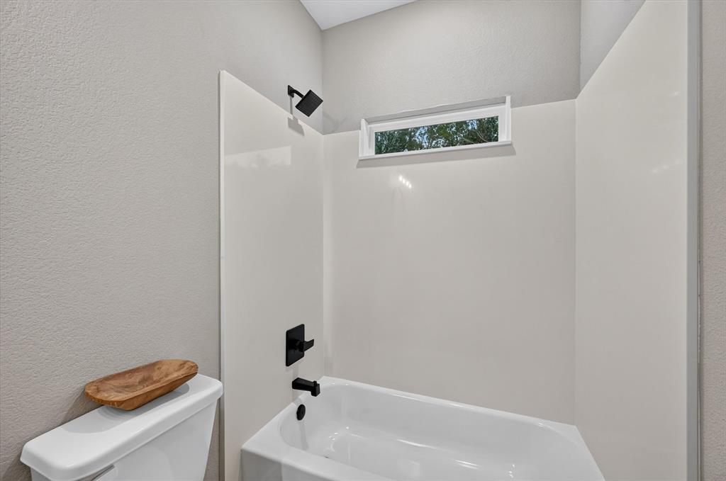 115 Hill Shadow Lane Property Photo 29