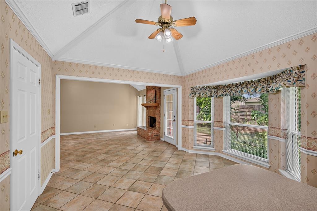 2204 Middle Creek Boulevard Property Photo 8