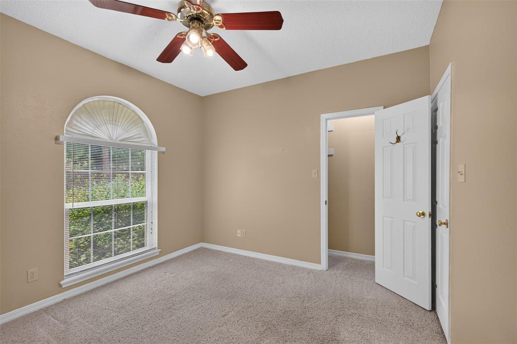 2204 Middle Creek Boulevard Property Photo 15