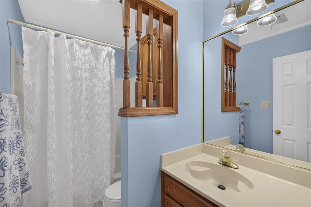 2204 Middle Creek Boulevard Property Photo 16