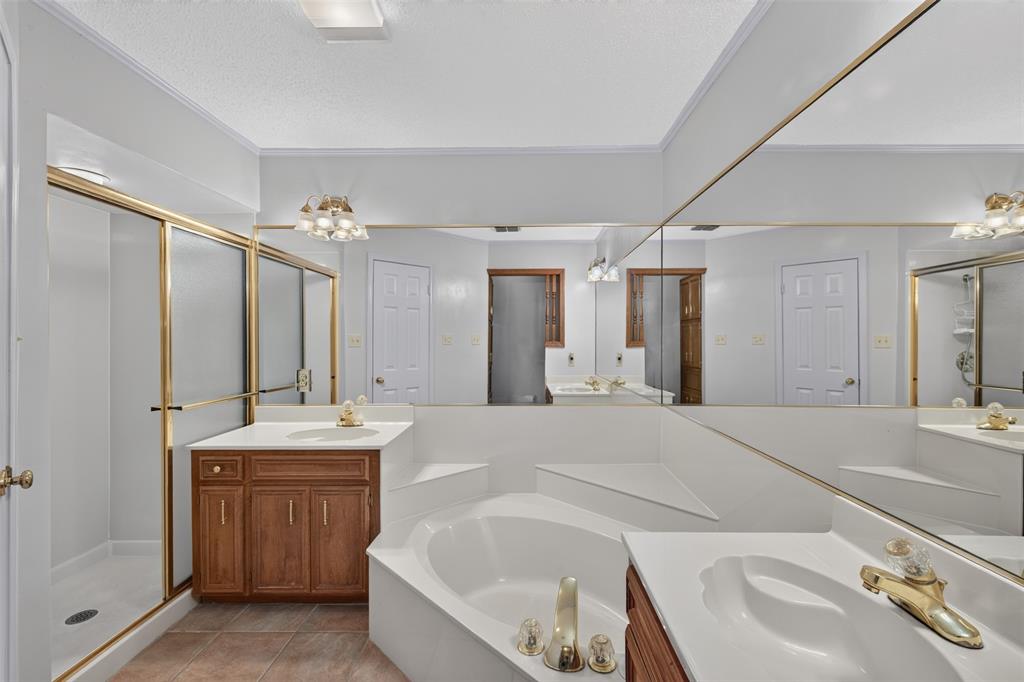 2204 Middle Creek Boulevard Property Photo 23