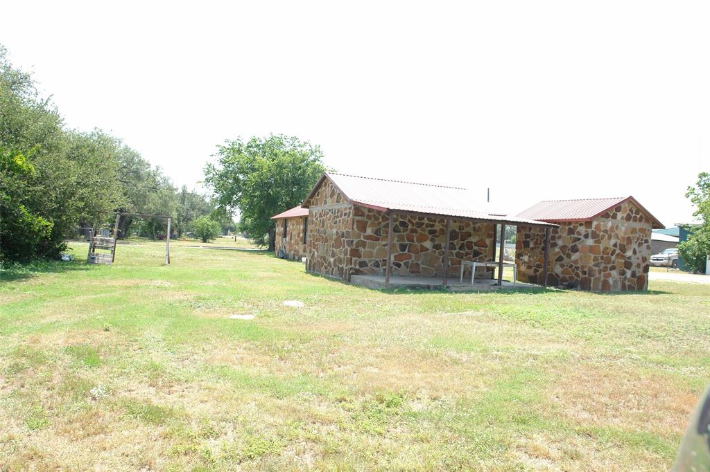1006 S Bluffton Property Photo 5