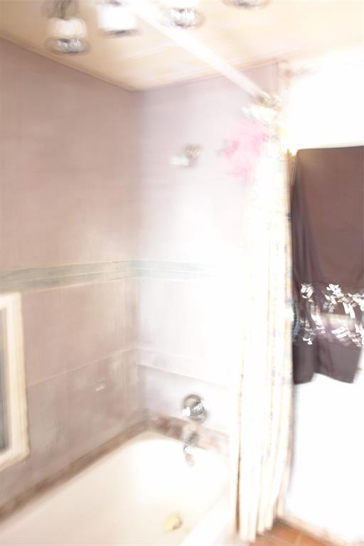 1006 S Bluffton Property Photo 11