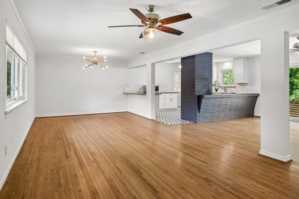 2203 Healey Drive Property Photo 3