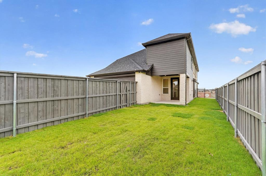 7526 Epiphany Way Property Photo 22
