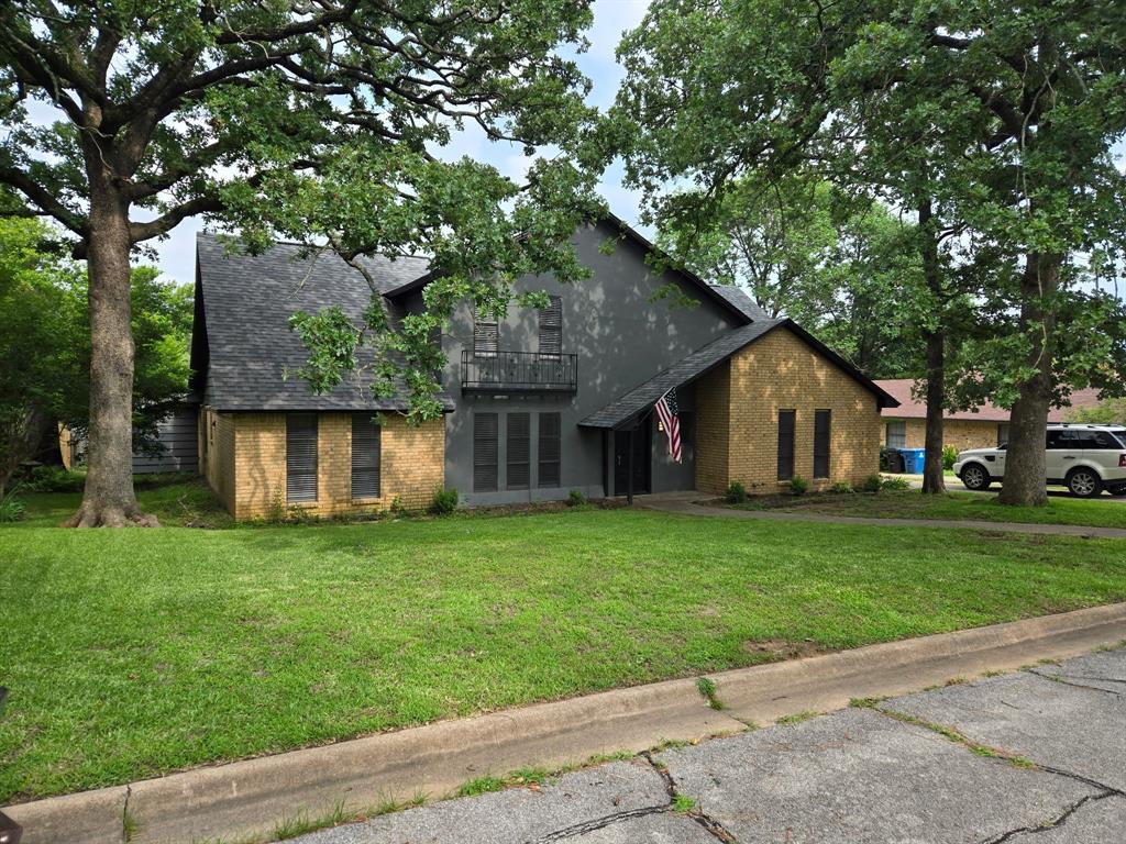 606 Queens Road Property Photo 1