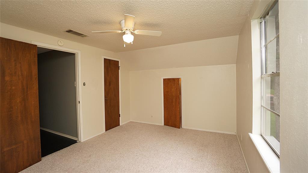 606 Queens Road Property Photo 29