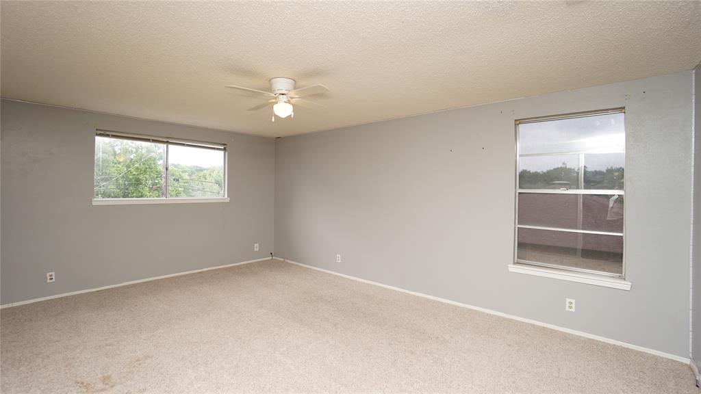 606 Queens Road Property Photo 32