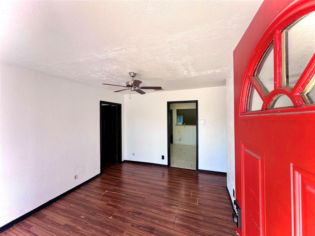 5032 Goodman Avenue Property Photo 1