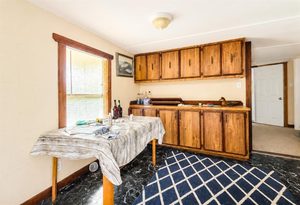 158 County Road 1813 Property Photo 6