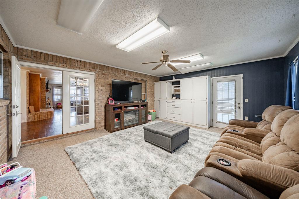 605 N Cleveland Property Photo 4